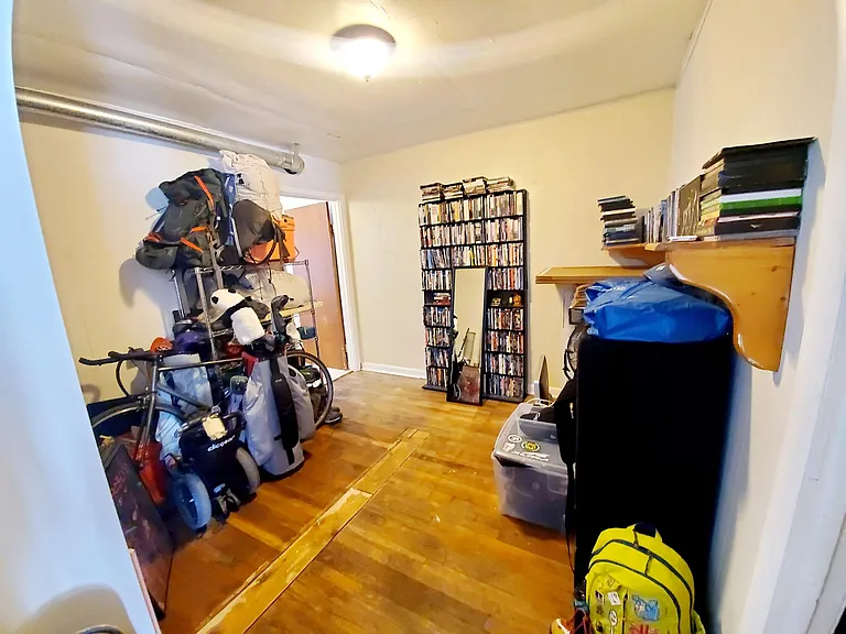113 E Plum St #113 — Photo 6