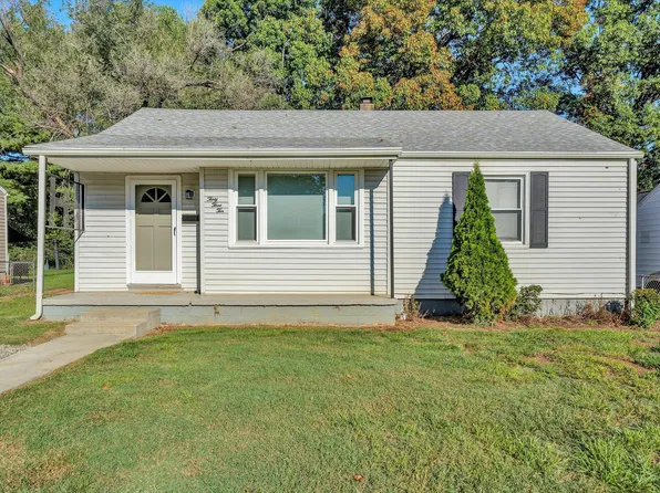 3310 Birchlawn Ave NW, Roanoke, VA 24012