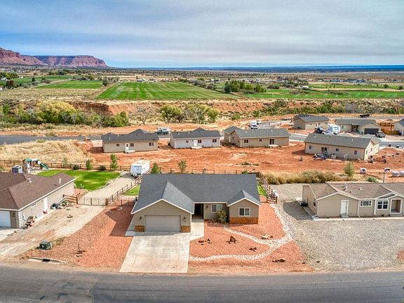 4th image of 1479 S Escalante Dr