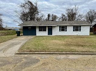 197 Meadow Ln, Vicksburg, MS 39180