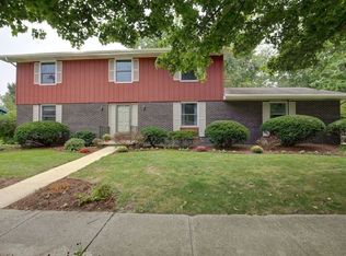 411 Park Lane Dr, Champaign, IL