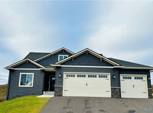 6468 Silver Lake Dr, Eau Claire, WI 54703