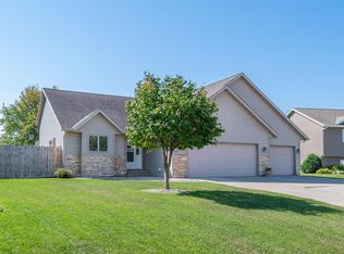 108 Mallard Ct, Mankato, MN 56001