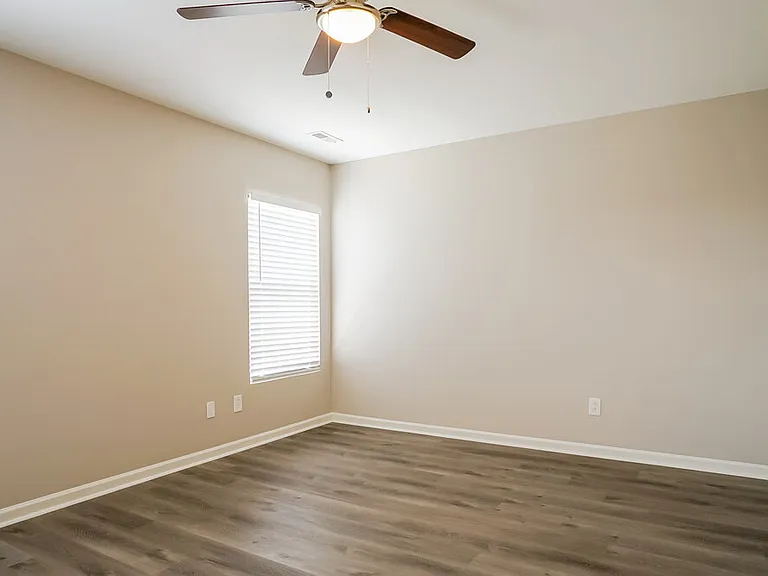 5200 Tant Cir — Photo 11