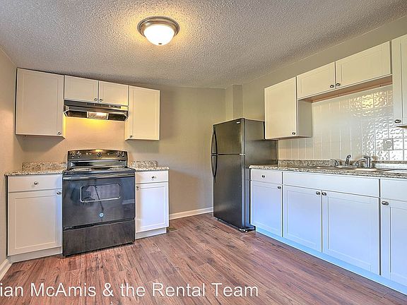 3rd image of 403 S Lake St #2