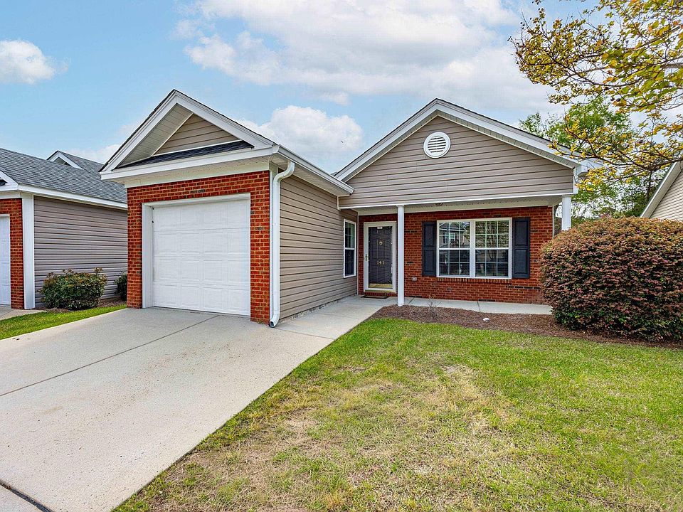 1st image of 141 Tennis View Ct