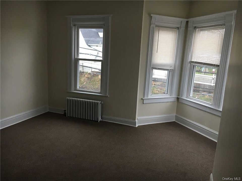 1st image of 318 William St Floor 2