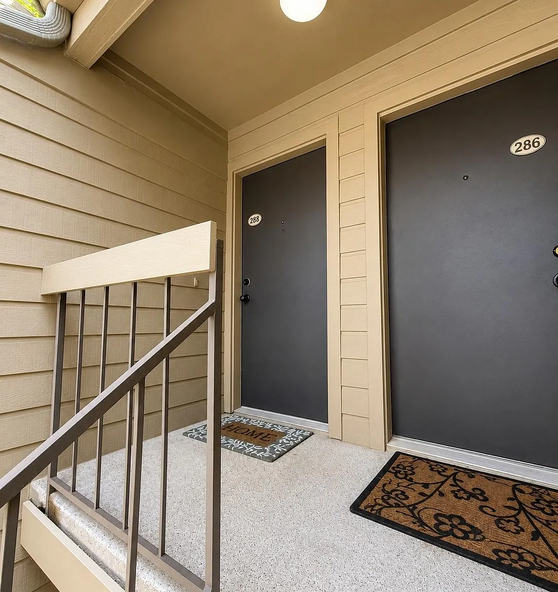 1 bed, 1.0 bath, 676 sqft, $995 — Photo 3