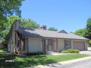 4957 S Imperial Cir #4957, Greenfield, WI 53220