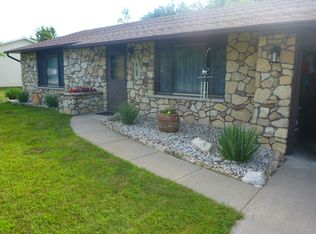 2105 Amanda Dr, Reedsburg, WI 53959