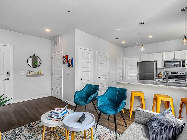 The Pointe at Polaris — Photo 19