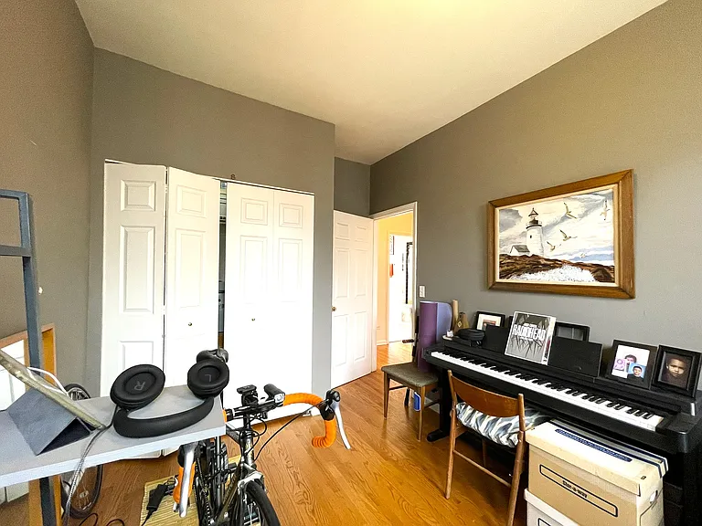 1451 W Huron St #CH — Photo 33