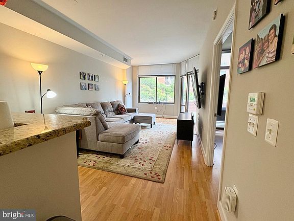3rd image of 3600 Glebe Rd #234W
