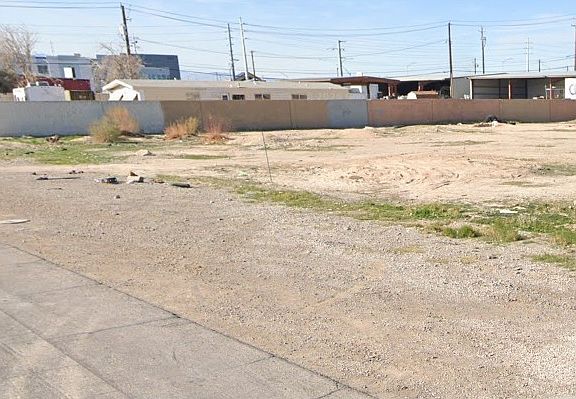 3rd image of Glendale Ave