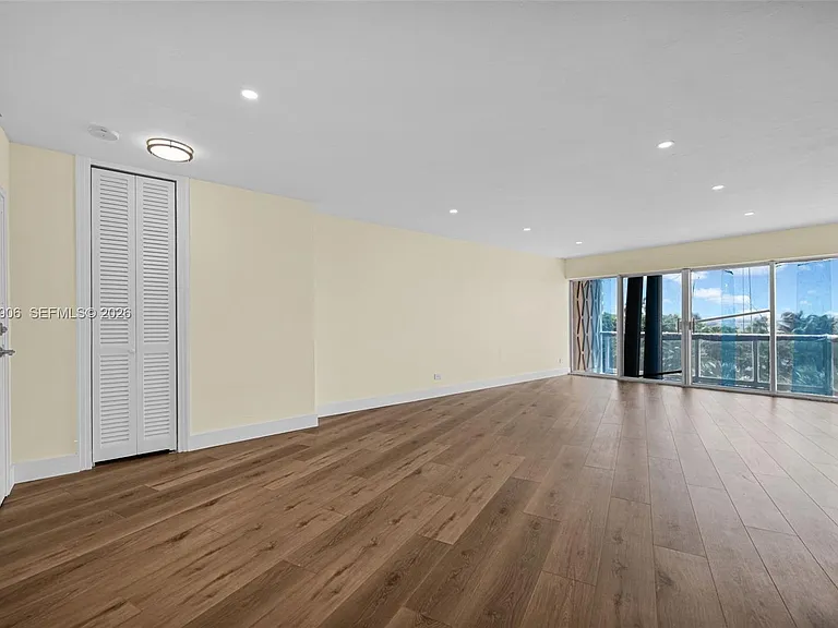 2451 Brickell Ave #5G — Photo 36