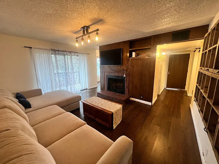 2157 Arnold Way #121 — Photo 10