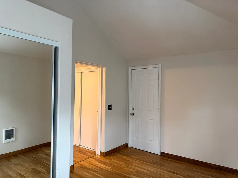 116 SE 192nd Ave — Photo 3