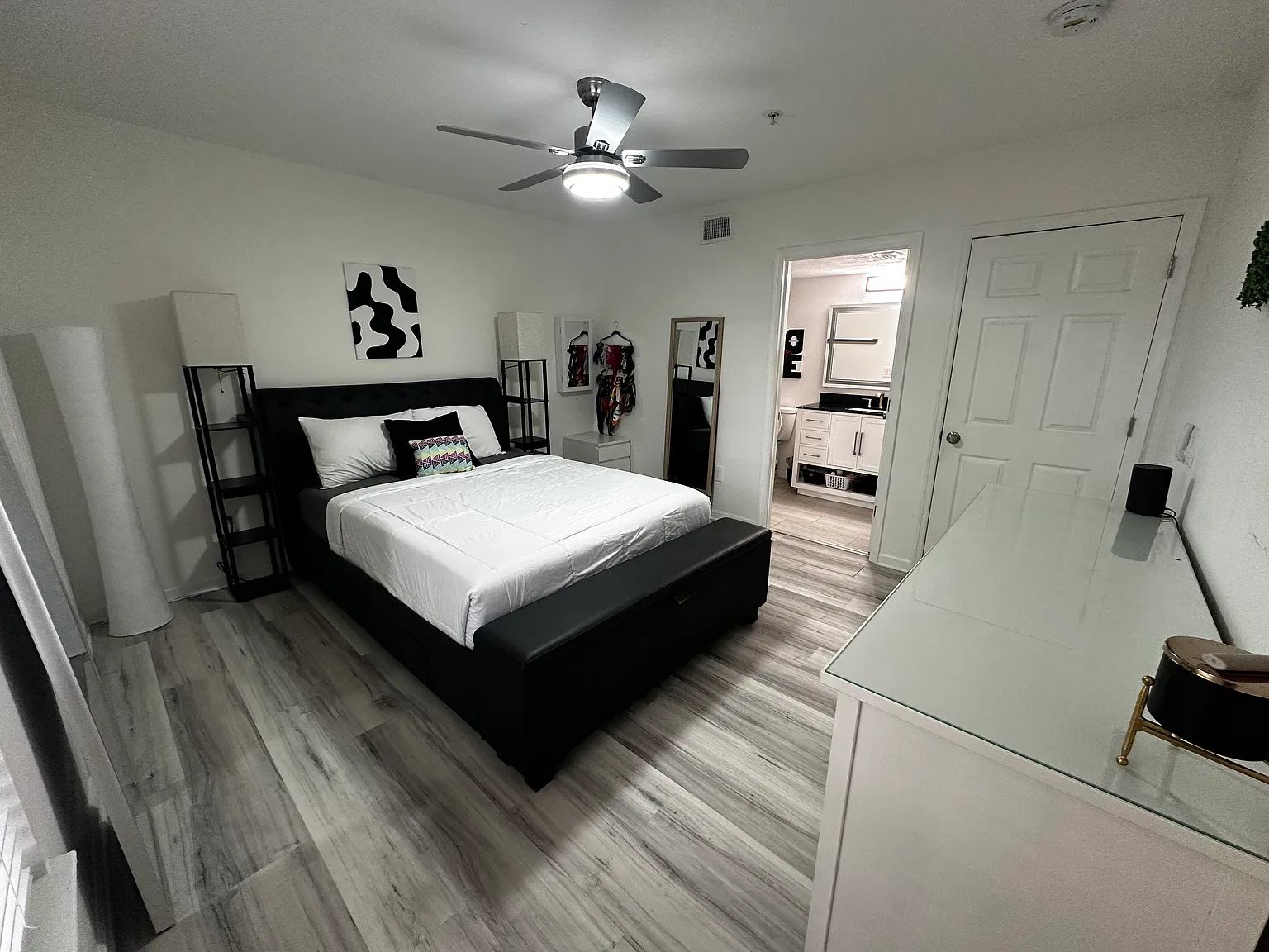 814 Crest Pines Dr — Photo 4
