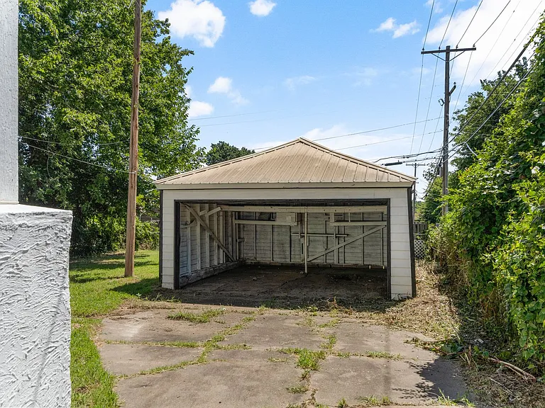 2415 N Boston Ave — Photo 41