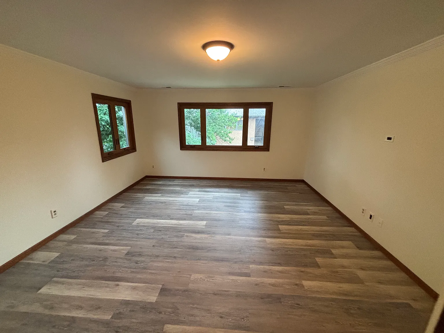 2 bed, 1168 sqft, $2,400 — Photo 2