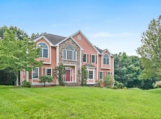 10 Whittemore Ter, Andover, MA 01810