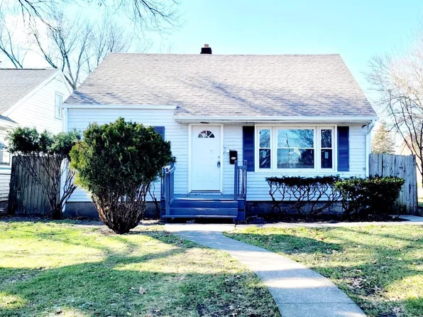 757 N Elmer St, South Bend, IN 46628