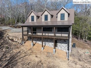 176 Snow Mountain Ln, Banner Elk, NC 28604