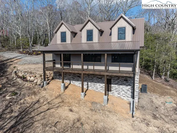176 Snow Mountain Lane, Banner Elk, NC 28604