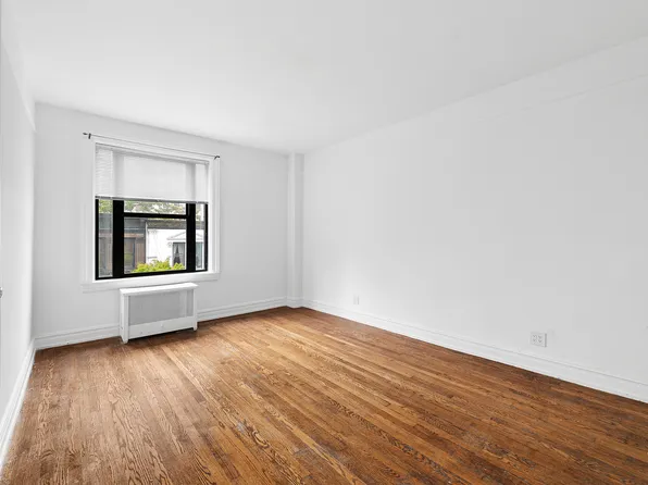 41 West 82nd Street image 12 of 16