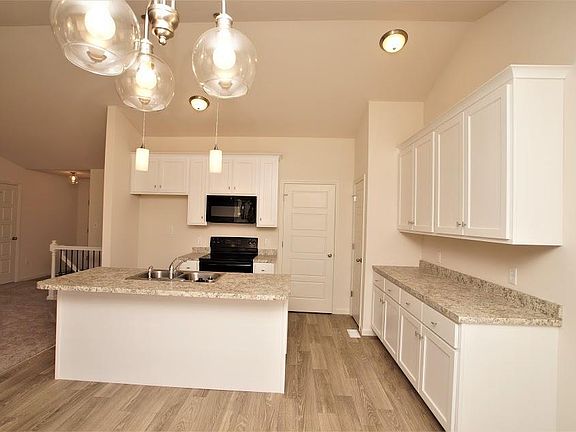 2nd image of 1707 Saint Charles Dr