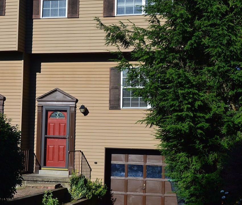 1st image of 213 Opal Dr