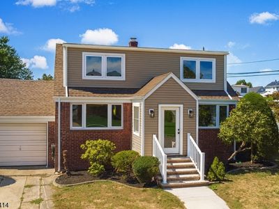 4 Page St, Elmwood Park, NJ, 07407