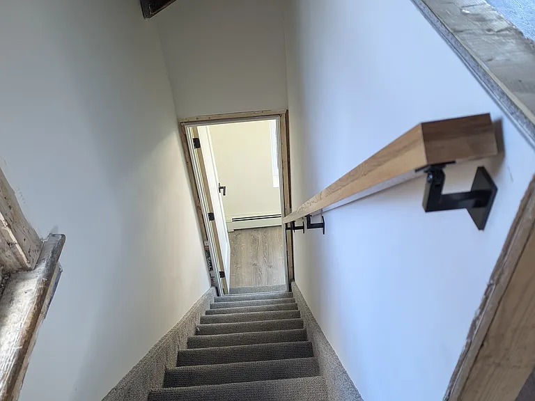 6 S Cedar St — Photo 35