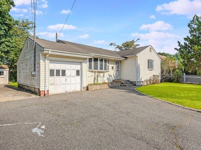 201 Hilltop Drive, Brentwood, NY, 11717