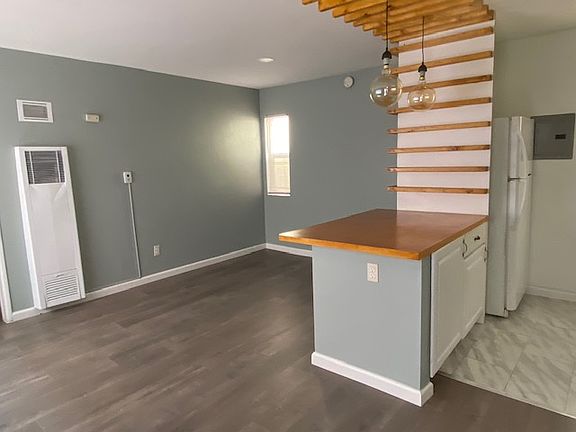 3rd image of 80 Lime Ave Floor 1