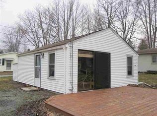 8638 S Yellow View Ln, Claypool, IN