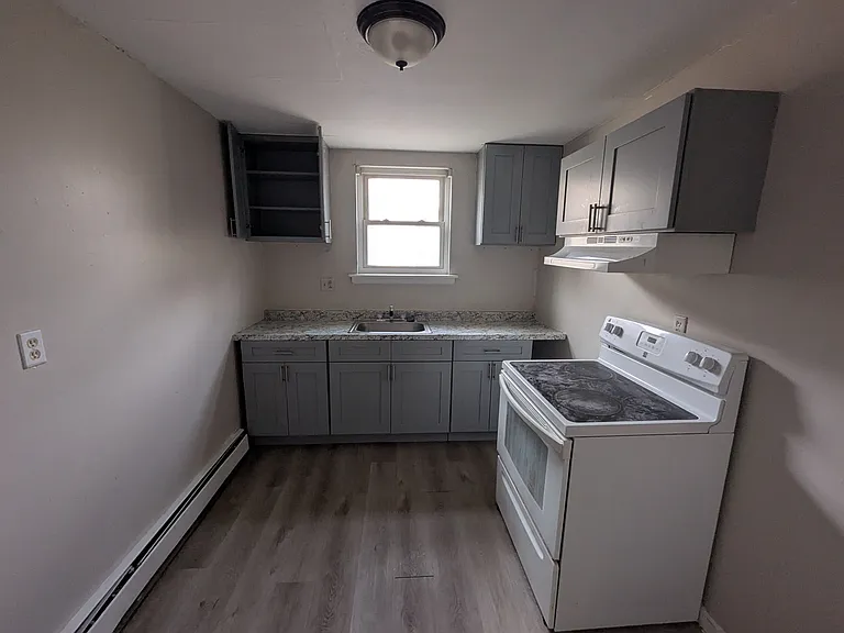 487 New Britain Ave #A1 — Photo 4