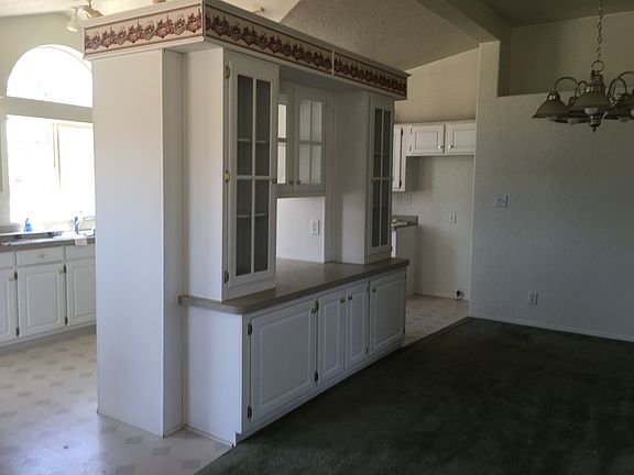 2nd image of 28150 Reservoir Ave