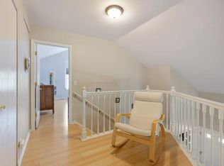 2342 County Farm Ln, Schaumburg, IL 60194