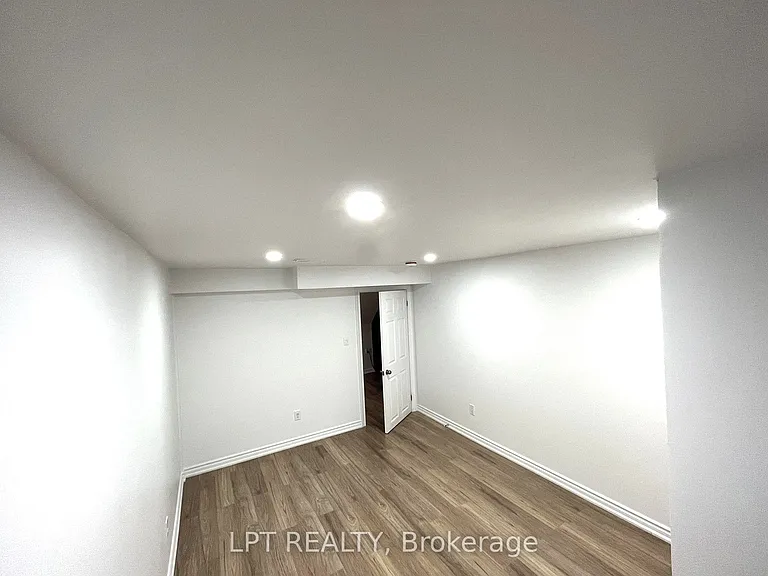 17 Glenheather Ter #BASEMENT — Photo 16
