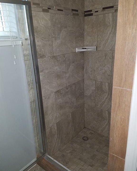 1st image of 9423 Fairdale Ln