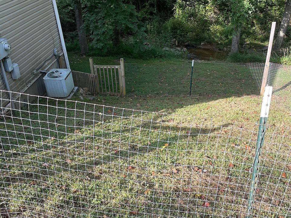 Fenced Pet Area