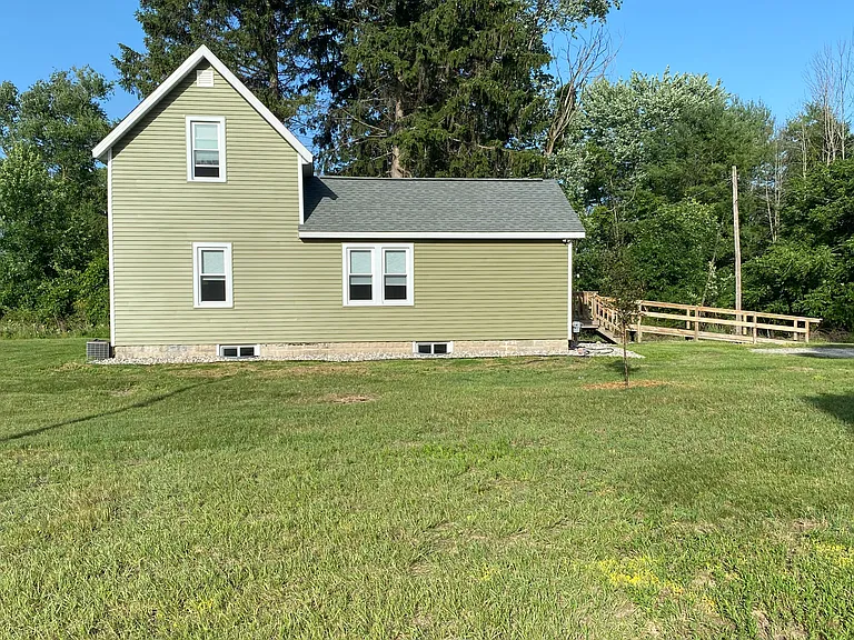 2921 E Mier Rd — Photo 12