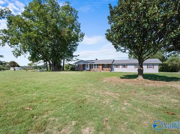 1203 Mount Carmel Rd, Altoona, AL 35952