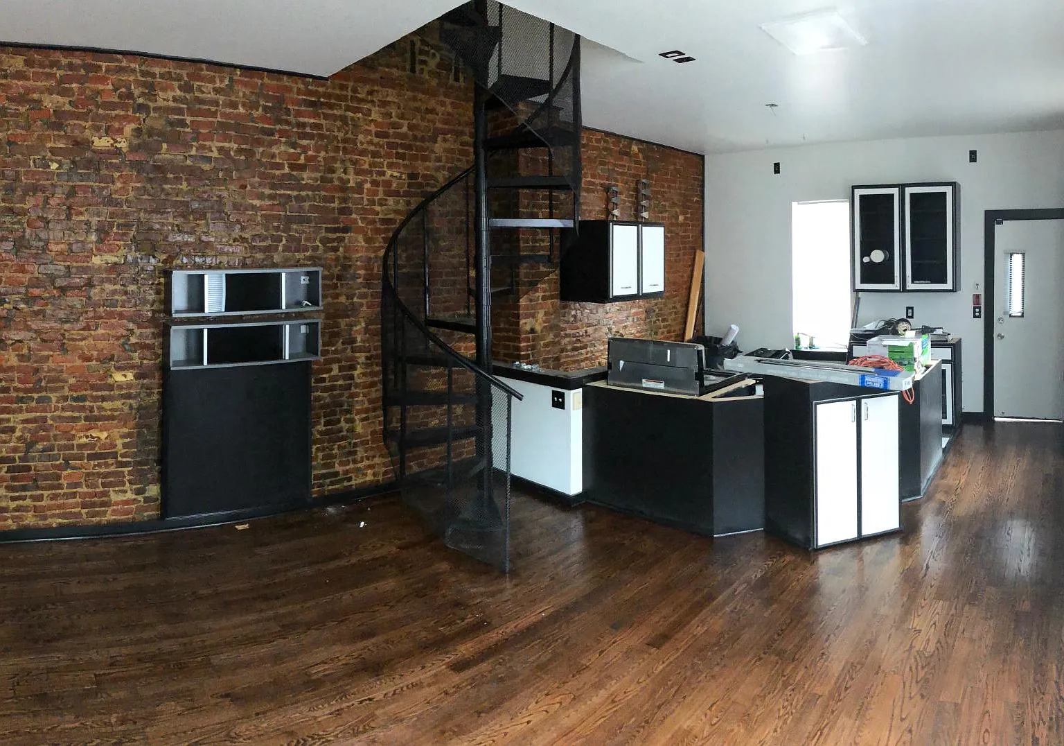 2221 Parrish St — Photo 3
