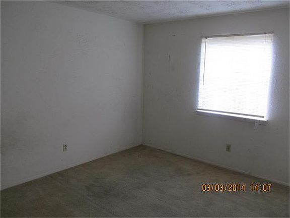 4th image of 6420 S Briar Bayou Dr