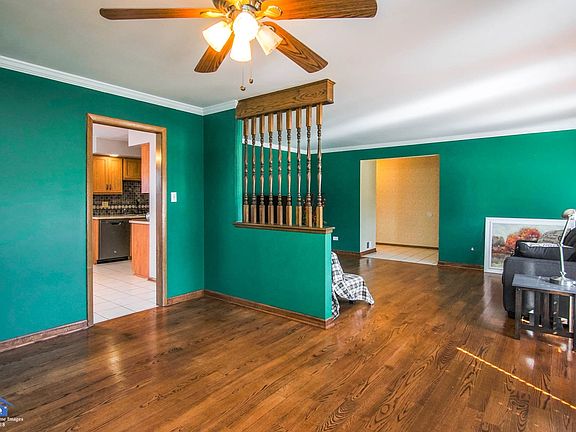 4th image of 15550 Narcissus Ln