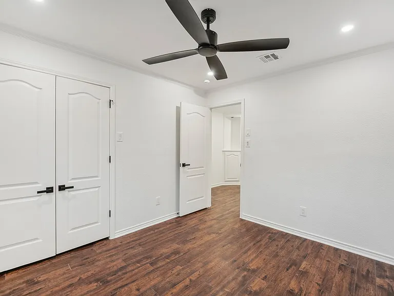1739 Starwood Dr — Photo 32