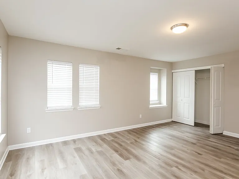 315 Yellow Iris Rd — Photo 4