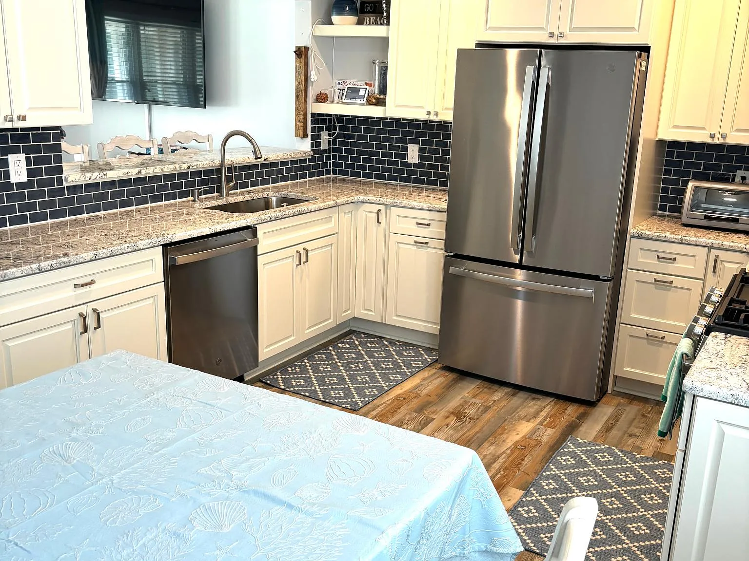 2 bed, 794 sqft, $1,750 — Photo 4